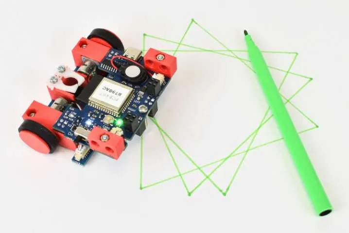 Invent! robot drawing geometric patterns